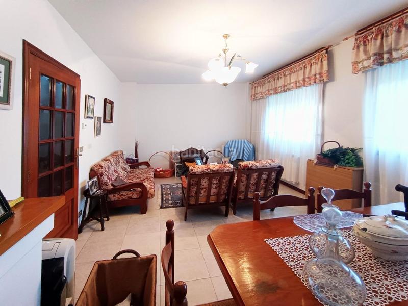 Foto d9f98e7c-475f-4a2f-83a1-400ed20a17d1. Chalet with heating parking in Mondariz