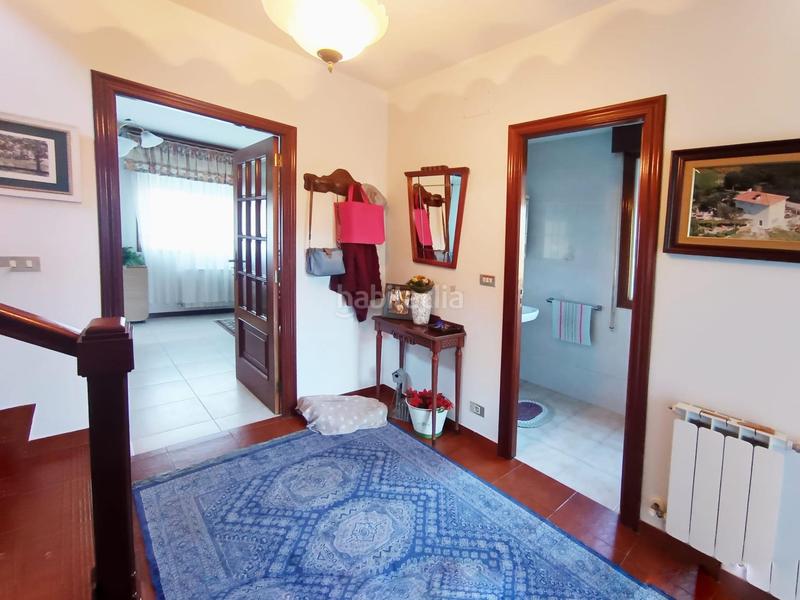 Foto ec65dc17-b5dd-40ae-86b1-0d76b2d62228. Chalet with heating parking in Mondariz