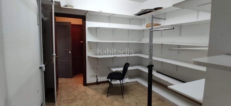 Foto 0c188915-dfb6-4b8b-a67c-319d61baeda8. Local comercial en calle luis vidal rocha 3 en Sanxenxo pueblo Sanxenxo