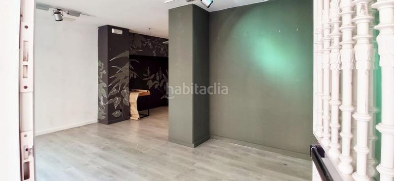 Foto 792b6dcb-85d9-4fbe-a0b5-f841cf3dd106. Local comercial en calle luis vidal rocha 3 en Sanxenxo pueblo Sanxenxo