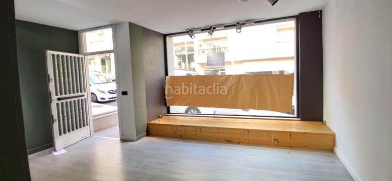 Foto c1351ae1-f086-4002-b3ef-49252bc26c91. Local comercial en calle luis vidal rocha 3 en Sanxenxo pueblo Sanxenxo