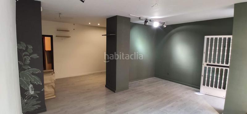 Foto ca507c5b-9e08-4f0f-af45-884bfb7bade0. Local comercial en calle luis vidal rocha 3 en Sanxenxo pueblo Sanxenxo