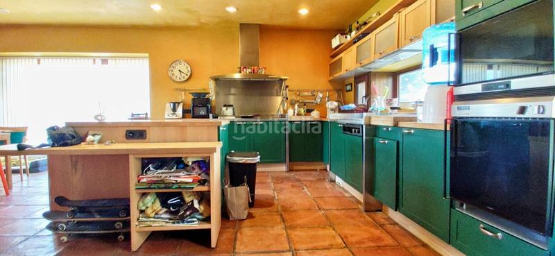 Foto 369667f7-0c21-4be6-8dc1-fa5c71ae0399. Chalet in calle fotógrafo zagala 7 in Zona Fernández Labreda Pontevedra