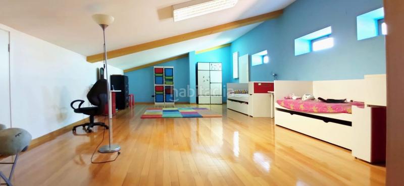 Foto ab31bca8-0a57-4f1b-8afd-e1c44a7a831b. Chalet in calle fotógrafo zagala 7 in Zona Fernández Labreda Pontevedra