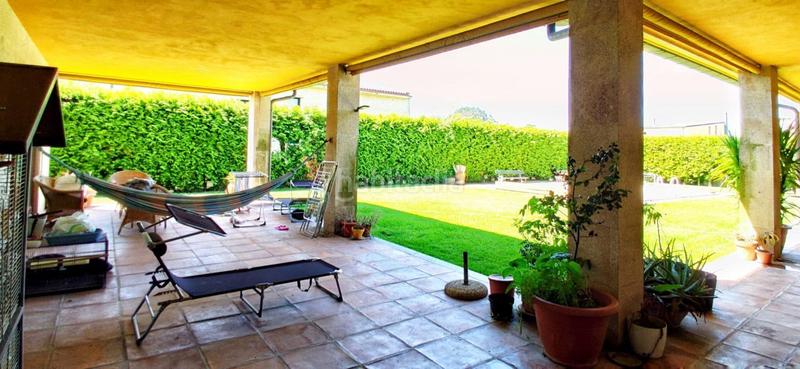 Foto d869cdba-8b01-4e76-bb66-1322ef5ed8e7. Chalet in calle fotógrafo zagala 7 in Zona Fernández Labreda Pontevedra