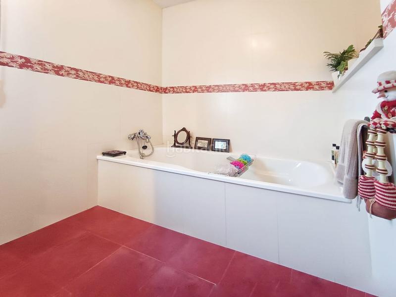 Foto 013ec10b-9e51-4d53-926a-f011a712d6f5. Chalet avec chauffage parking dans Parroquias Rurales Pontevedra