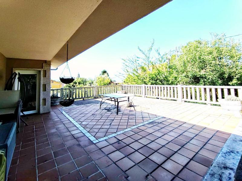 Foto 526576ef-0bad-41c8-9e80-200069aa5128. Chalet con riscaldamento parcheggio in Parroquias Rurales Pontevedra