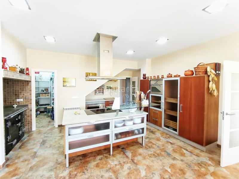 Foto 9224aa09-976f-4583-aabc-4d5549603d57. Chalet con riscaldamento parcheggio in Parroquias Rurales Pontevedra