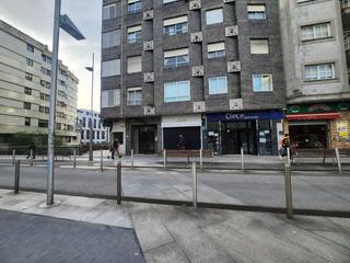 Location Local commercial à Calle rosalía de castro 44