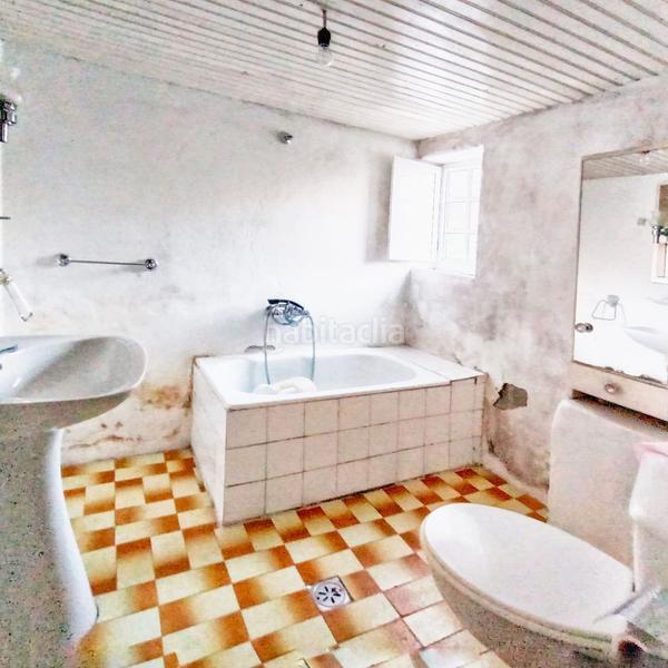 Foto e5a21132-d125-4b86-845a-0d1e973d304f. Chalet in vía pazos de borela 24 in Cotobade