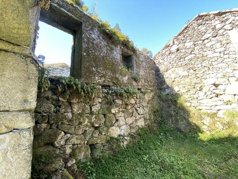 Foto dd460e09-ea7c-49eb-b15e-b5f9013a35af. Residential plot in outeiro 18 in Vilaboa