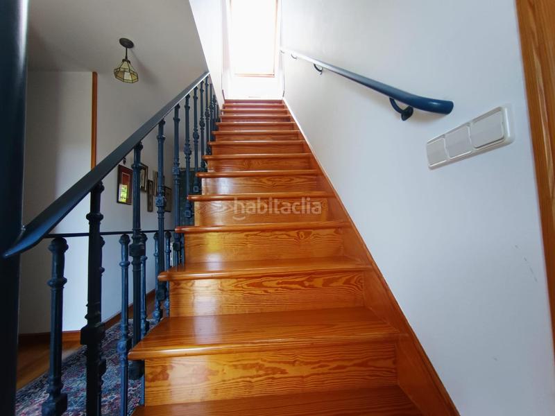 Foto dcf0984c-d1dc-461b-a625-87b631b023a7. Casa  con piscina en Portas