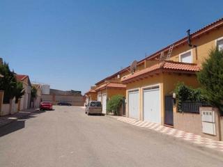 Casa adossada  Calle atenas. Oportunidad: casa adosada 4 dormitorios en miguel esteban