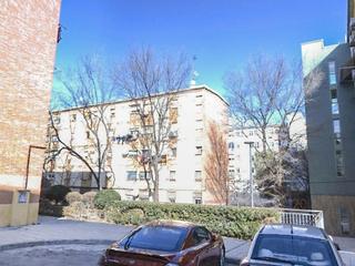 Pis  Calle de godella. Piso para reformar en villaverde. procedente de banco