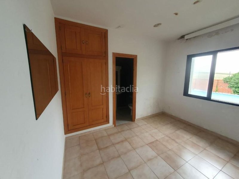 Foto 588595ac-c93d-45aa-9e1d-76a7650d82bd. Xalet amb xemeneia aparcament piscina a Lominchar