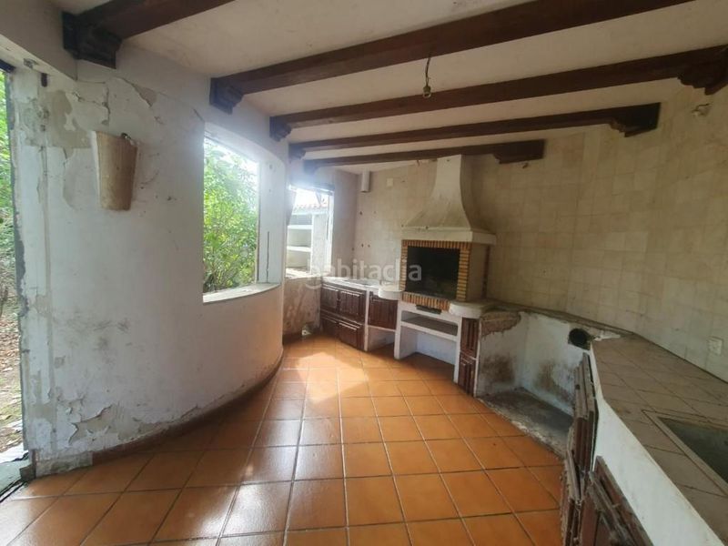 Foto b389cf6e-5efa-4397-aebd-85dc51be0b19. Xalet amb xemeneia aparcament piscina a Lominchar