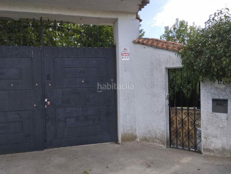 Foto bd273ae5-c62c-44f9-8342-156cfcc3946d. Xalet amb xemeneia aparcament piscina a Lominchar