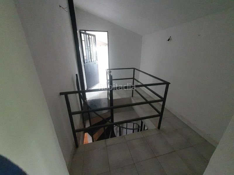 Foto f728047d-3489-4d73-8b1b-5b27c69d6324. Xalet amb xemeneia aparcament piscina a Lominchar