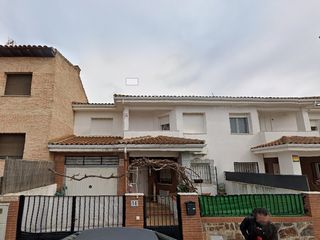 Chalet in Calle el viso de san juan 14