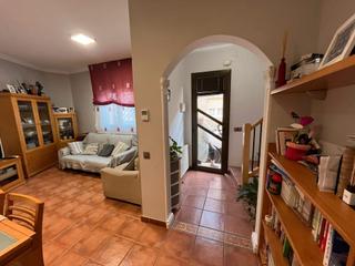 Haus  Carrer mossèn brugulat 27. Casa en venta en alfarras