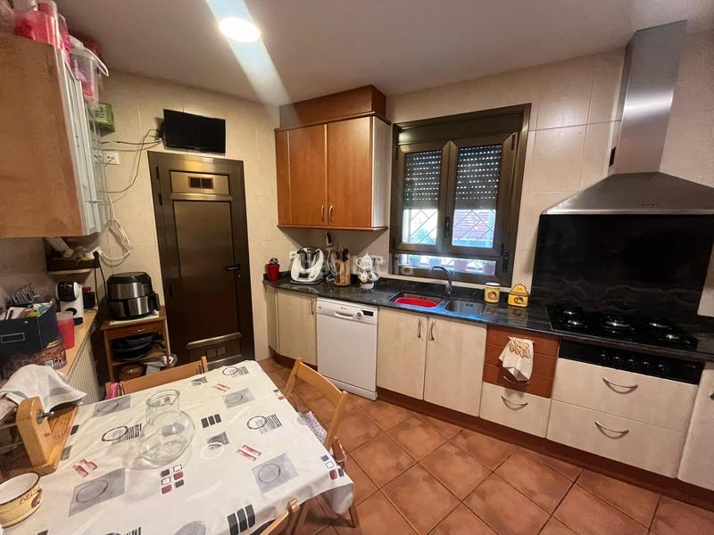 Foto a6f5f560-aa76-4c5f-8967-d51cee677894. Casa a carrer mossèn brugulat 27 a Alfarràs