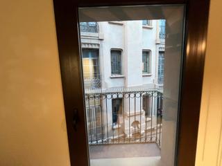 Appartement  Carrer valència 48. Oficina en venta