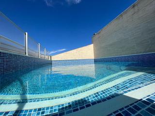 Duplex in Carrer bassa les clotes 2. Espectacular piso con vistas en l’ampolla