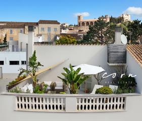 House in Artà Poble. Moderno adosado con patio, garaje y azotea con vistas a sant sal