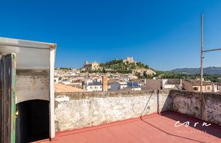 Casa a Artà Poble. Casa de pueblo para reformar con bonitas vistas, patio y garaje