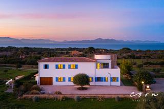 Country house in Colònia de Sant Pere. Finca con espectaculares vistas al mar en un entorno único