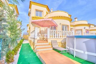 Casa a Montesinos (Los). Chalet en montesinos alicante