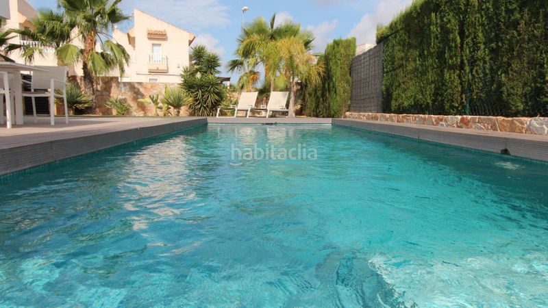 Foto d3c30439-c57c-4f2f-aafd-8dcbf256707a. Casa a Centro Rojales