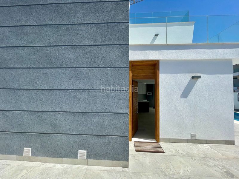 Foto 6103b382-32d3-49c5-a479-789eedff6d0f. Casa a Benijófar