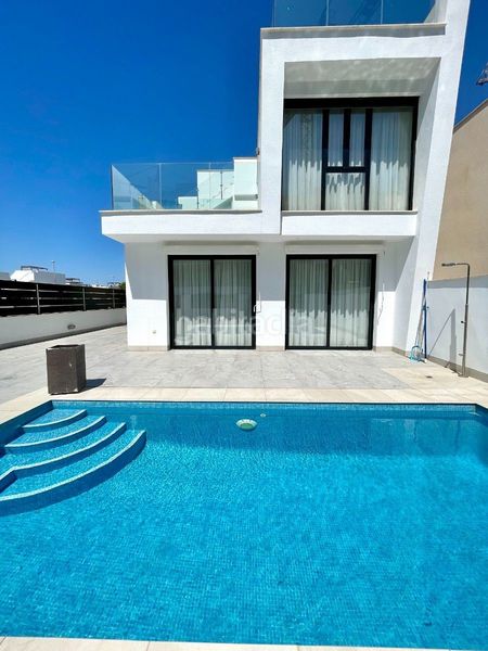 Foto de73c4de-7560-4ad7-ad8d-4202262a8b5e. Casa a Benijófar