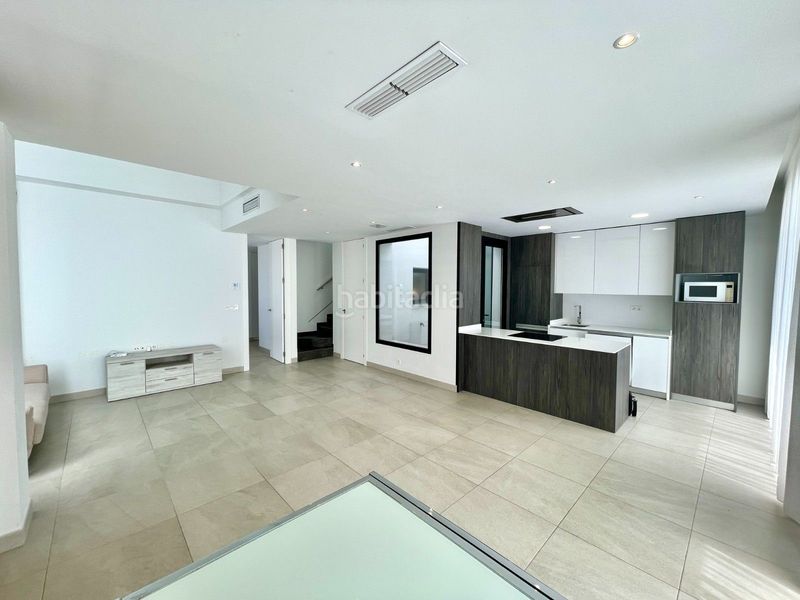 Foto e0f357c2-b449-497f-8d16-f5abe1ec342a. Casa a Benijófar