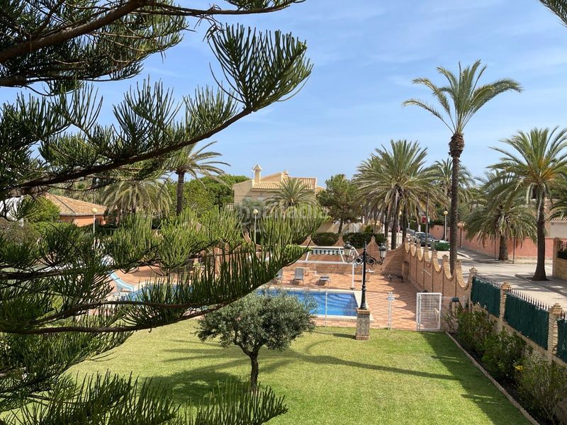 Foto c8902271-4415-4f77-9a63-e41c284eb449. Casa a Cabo Roig Orihuela