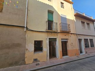 Mas à Orba. Casa de pueblo con gran potencial en orba alicante
