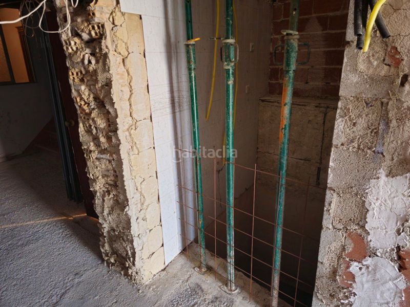 Foto cf7b7af7-49eb-4334-88e3-8e607219459f. Masia a Orba