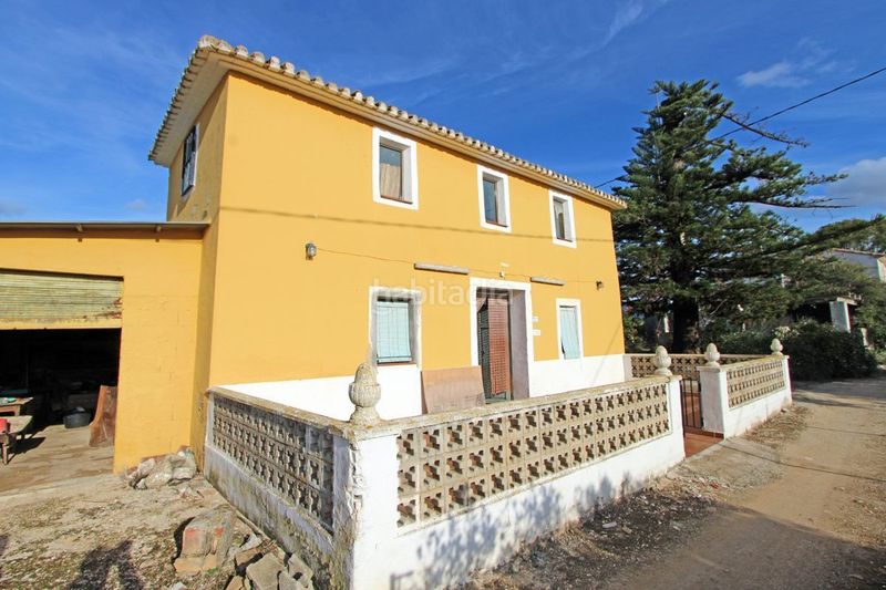 Foto eb879d2d-9d1b-4c72-9aa4-f9f61b9b41c4. Casa amb calefacció a Ondara