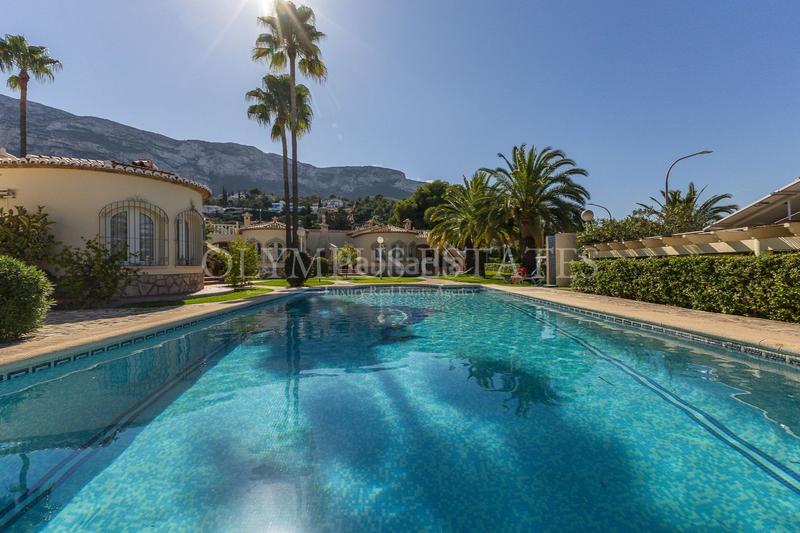 Foto 1149e246-c23b-4c4f-b3f2-a5e313038dce. Haus mit heizung pool in El Montgó Dénia