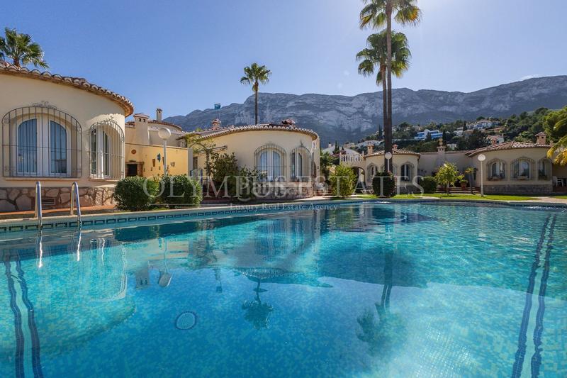 Foto 151a82c8-6b5a-4a55-8973-382cfcfa53b8. Haus mit heizung pool in El Montgó Dénia