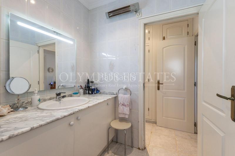 Foto effeee2a-b0ea-495f-8a1c-646dc05e6989. Haus mit heizung pool in El Montgó Dénia