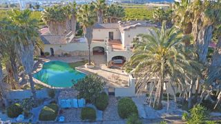 Casa a Ondara. Villa con gran parcela en ondara alicante