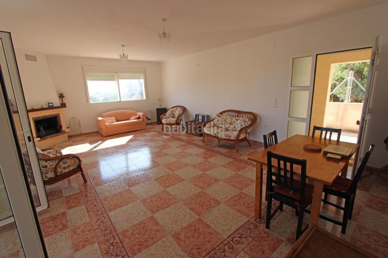 Foto f62ac94a-f6e1-4cdb-8b2f-be2d4e4da053. Casa a Tormos