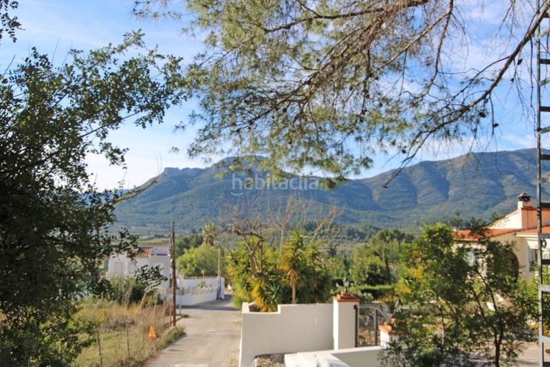 Foto b6226bba-1992-4ea6-a5a9-b04428237d12. Terreno residencial parcela edificable bien ubicada en Alcalalí
