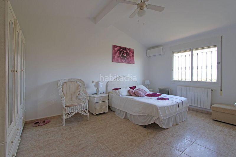 Foto dcbca1bd-5d91-438a-a351-310297118ee9. Casa amb calefacció a Benidoleig