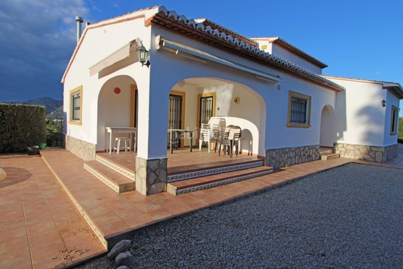 Foto f9aa0ac5-feb6-4b8e-8784-83024491e2eb. Casa amb calefacció a Benidoleig