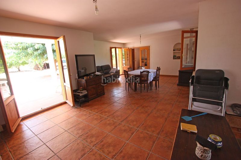 Foto 4035b445-7d69-45f2-b8cb-af5b19e9b3b9. Casa amb calefacció a Centro Pedreguer