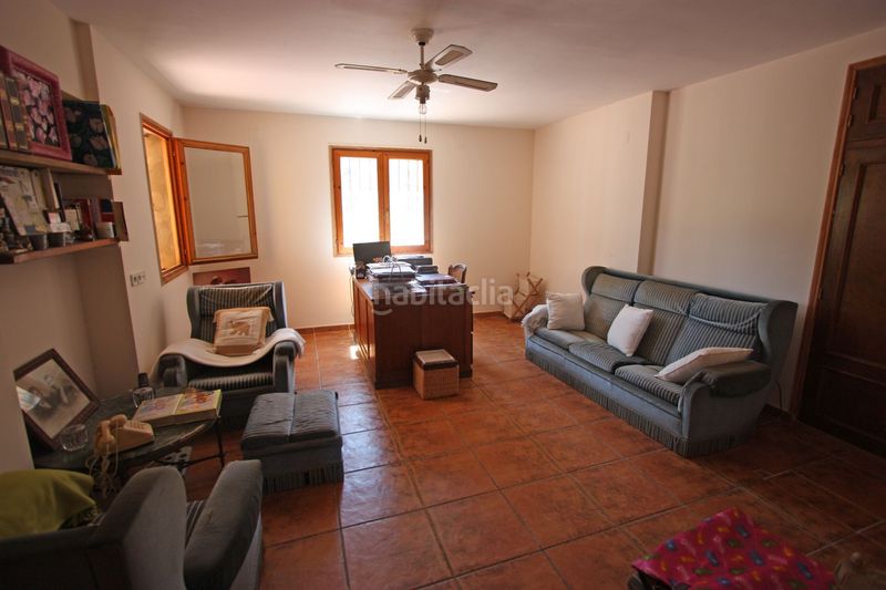 Foto f7430cc9-f089-48a3-8c37-633cedca10b9. Casa amb calefacció a Centro Pedreguer