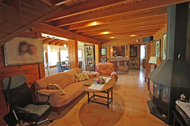 Foto f825a068-84f8-4b2c-a520-a82c5f08f4fc. Casa amb calefacció a Orba